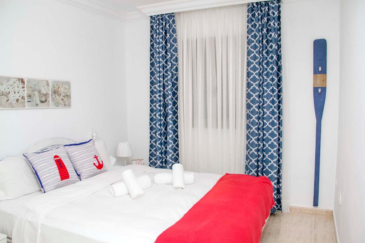 Navy Apartment, El Poris Arico Extérieur photo